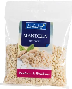 Bio-Mandelkerne blanchiert und gehackt - jetzt online kaufen bei Natur.com